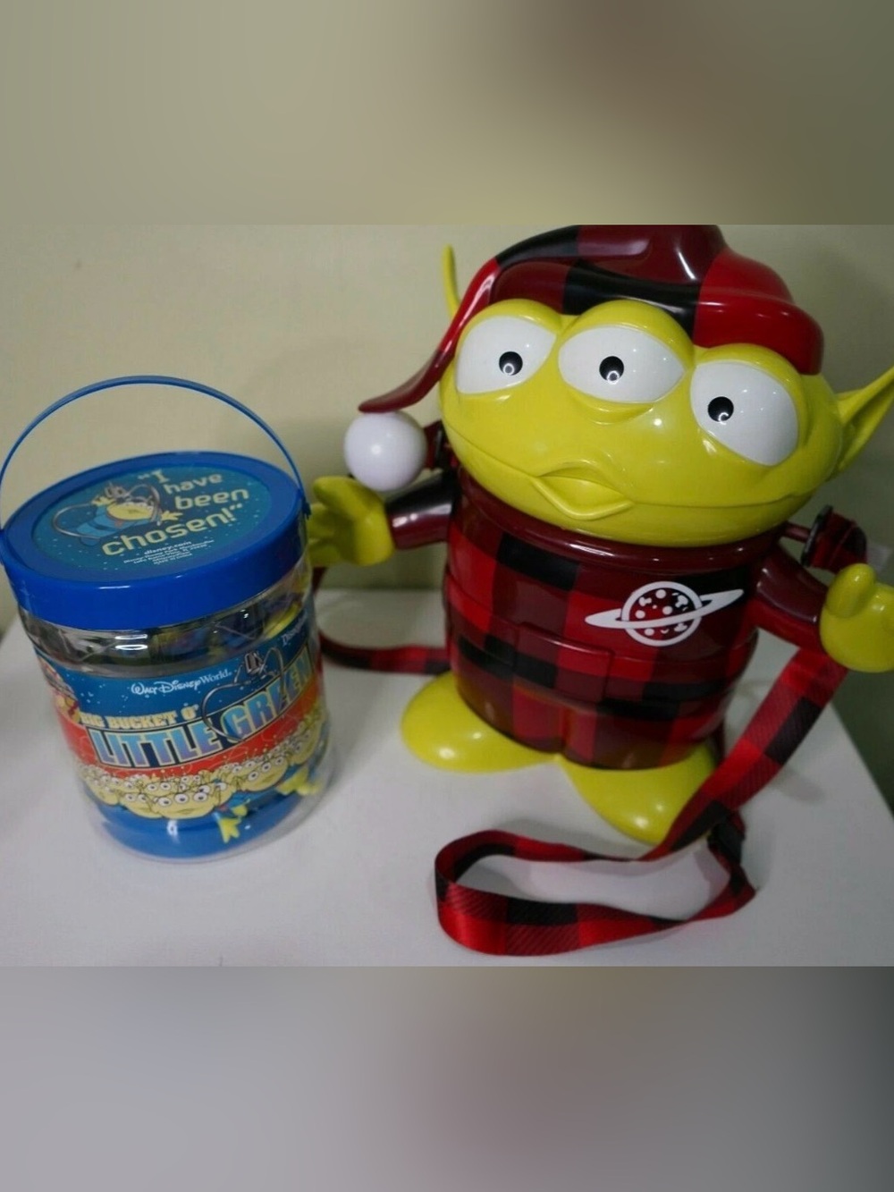 Toy Story Alien Popcorn Bucket Tub Red Plaid W/Bucket of Pizza Planet Aliens NEW
